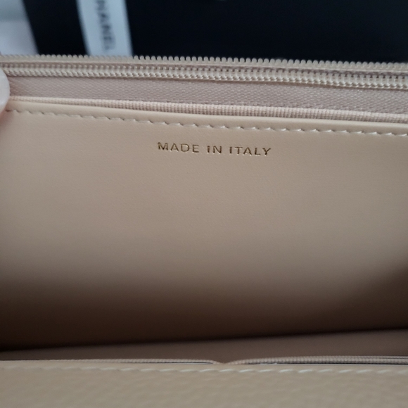 Chanel WOC in Classic Beige Clair, BNIB - Picture 8 of 12